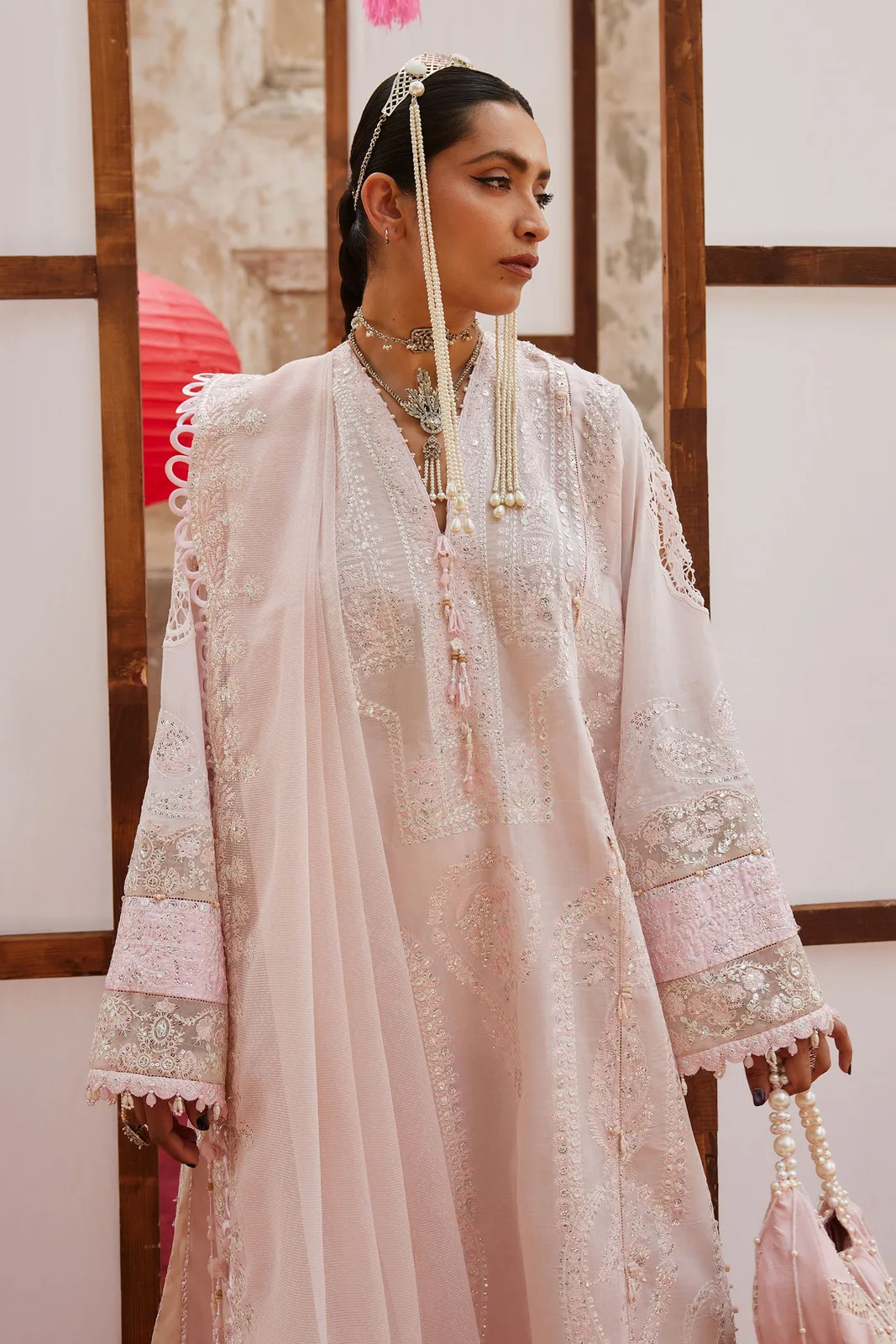 ROUHAAN (EL26-04 B)