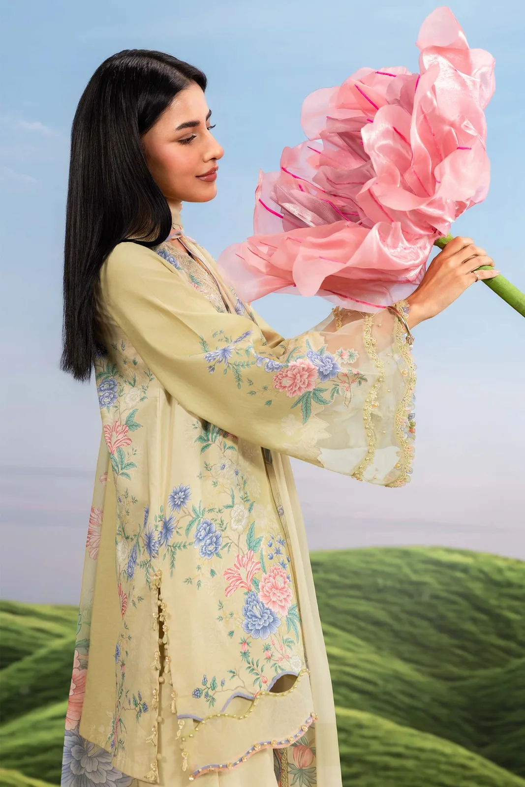 3 Pc Unstitched Embroidered Lawn Suit