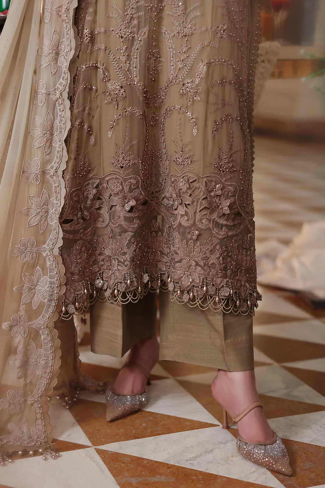 3 Piece Unstitched Embroidered Chiffon Suit