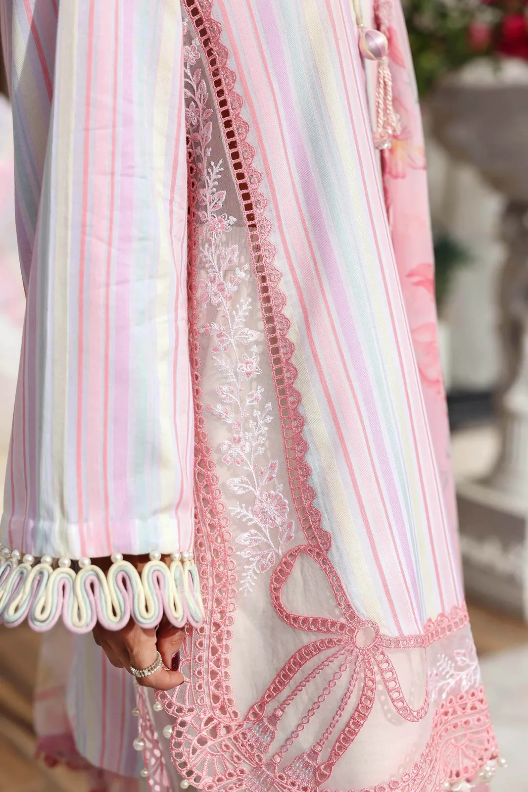 3 Piece Unstitched Embroidered Jacquard Suit