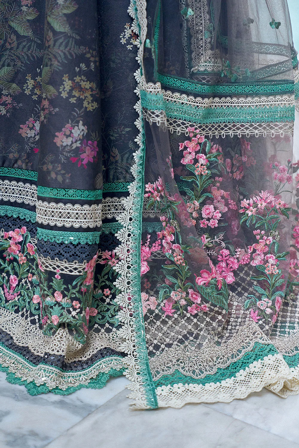 Design 10A Luxury Lawn Eid Edition 2026 Unstitched